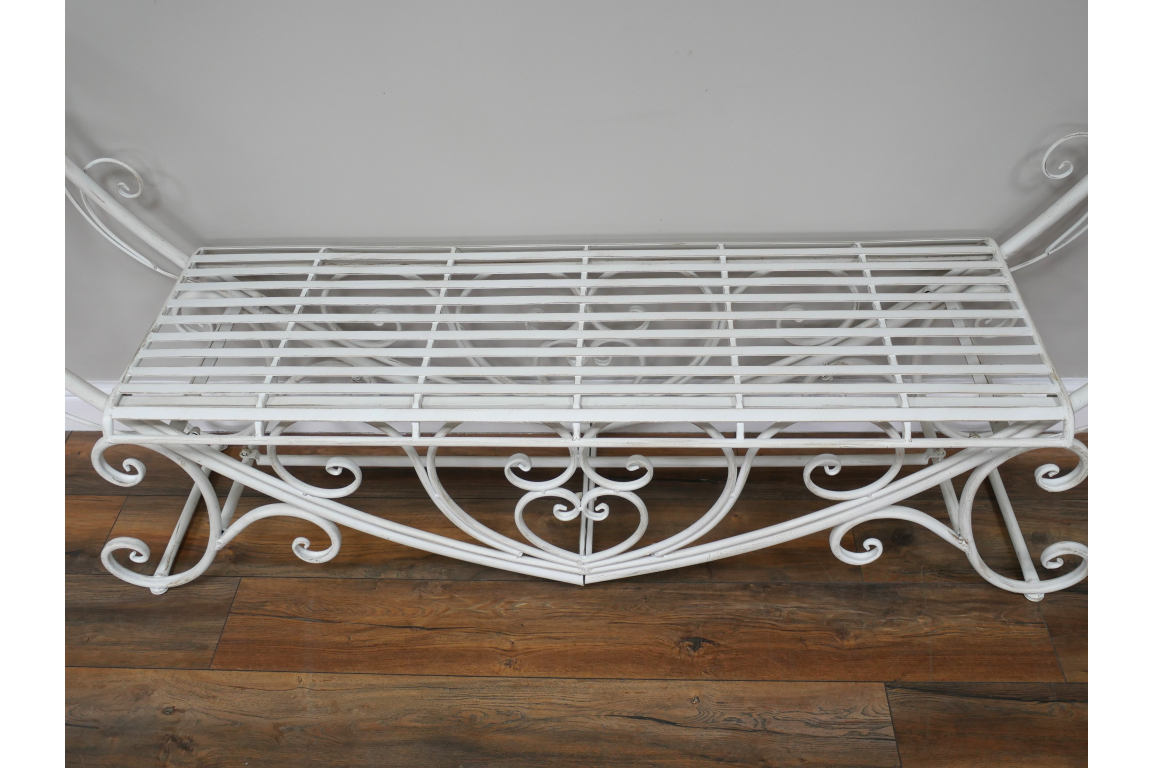 LOVE HEART GARDEN BENCH
