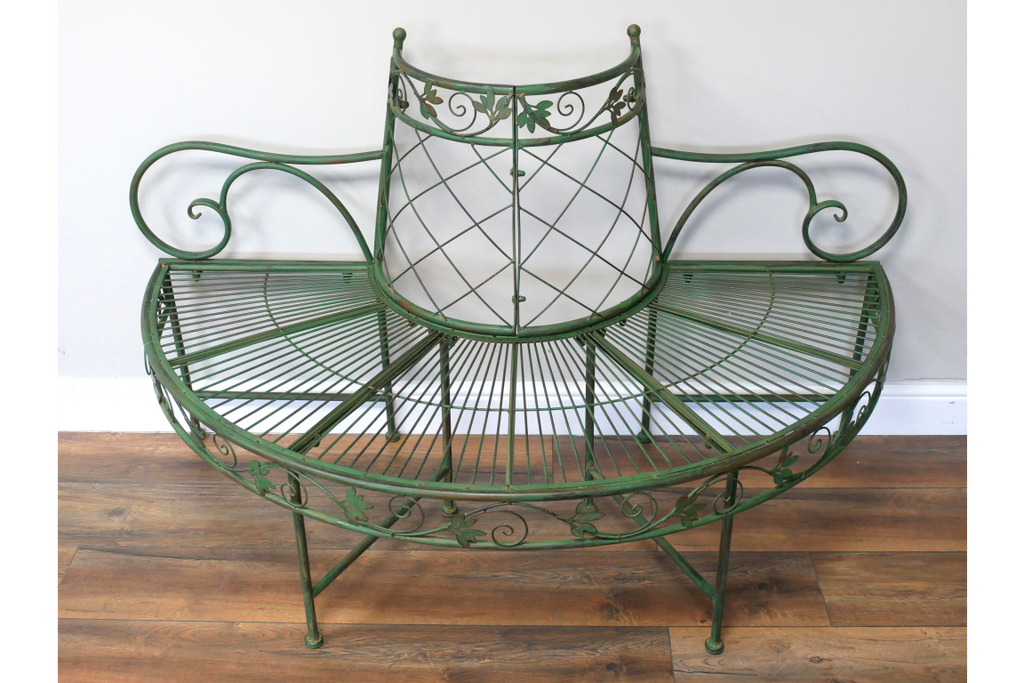 OAKLEY TREE BENCH