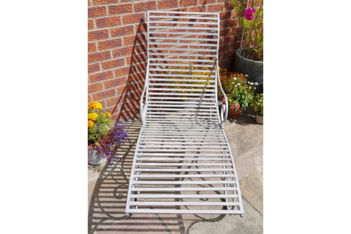 'Crawley' Rustic Wash Finish Garden Lounger