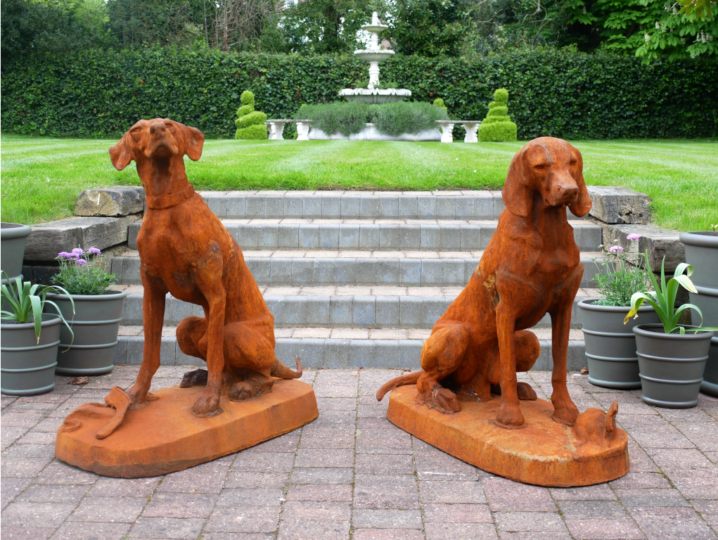 PAIR OF RUSTY CAST IRON GUNDOG FIGURES